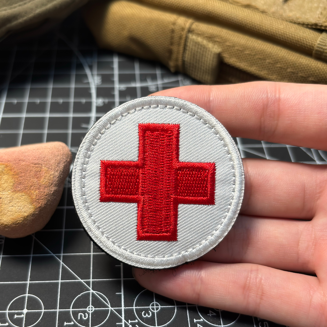 First Aid Red Cross Round Patc - First Aid Bag Kit incelemesi ve fiyatı